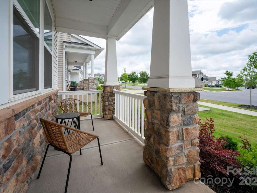3304 Cheyney Park Drive, Charlotte, NC 28269.  MLS# CAR4279743, YatesRealty ID 29990. Front Porch Goals