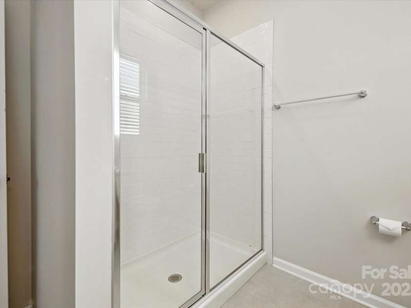 3304 Cheyney Park Drive, Charlotte, NC 28269.  MLS# CAR4279743, YatesRealty ID 29990. Standing Shower in Bath