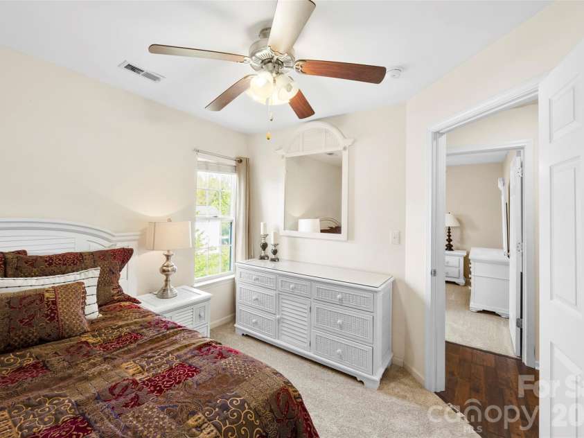 624 Cliffs Inn Circle, Charlotte, NC 28214.  MLS# CAR4361667, YatesRealty ID 29990. Second bedroom