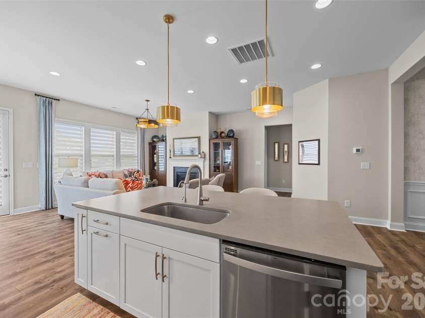 16016 Tulloch Road, Charlotte, NC 28278.  MLS# CAR4363185, YatesRealty ID 29991. 