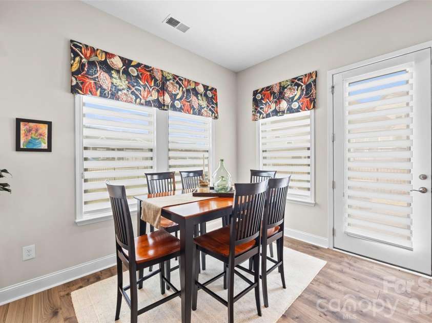 16016 Tulloch Road, Charlotte, NC 28278.  MLS# CAR4363185, YatesRealty ID 29991. 