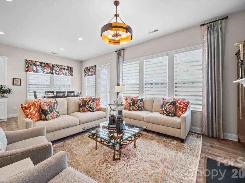 16016 Tulloch Road, Charlotte, NC 28278.  MLS# CAR4363185, YatesRealty ID 29991. 