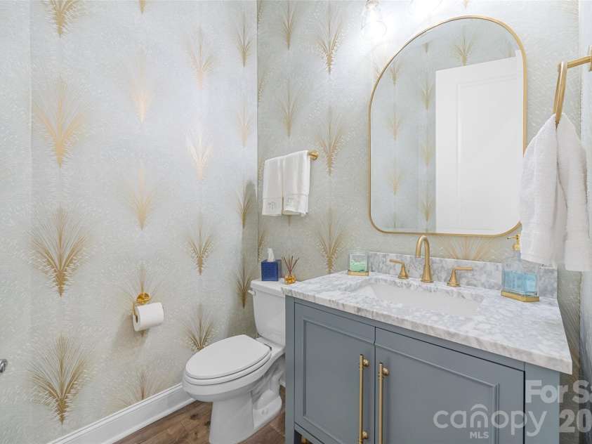 16016 Tulloch Road, Charlotte, NC 28278.  MLS# CAR4363185, YatesRealty ID 29991. 