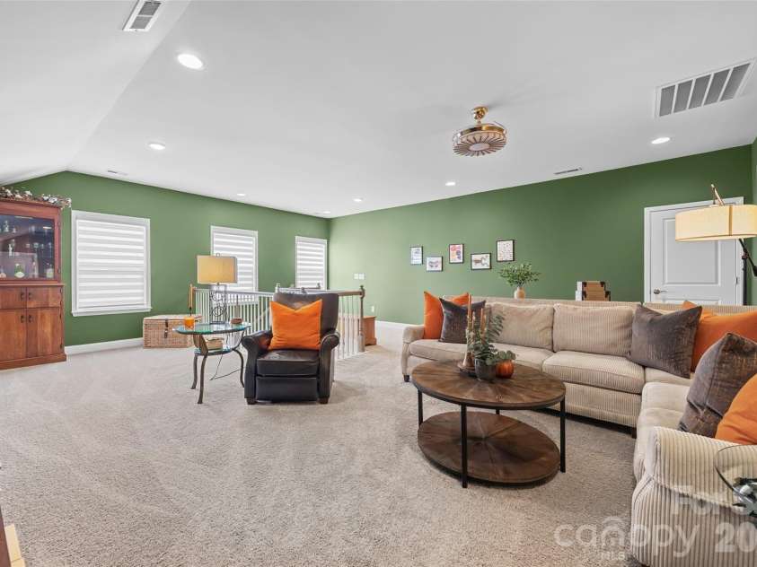 16016 Tulloch Road, Charlotte, NC 28278.  MLS# CAR4363185, YatesRealty ID 29991. 