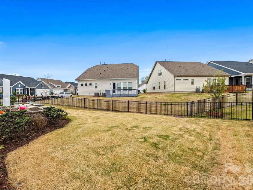 16016 Tulloch Road, Charlotte, NC 28278.  MLS# CAR4363185, YatesRealty ID 29991. 