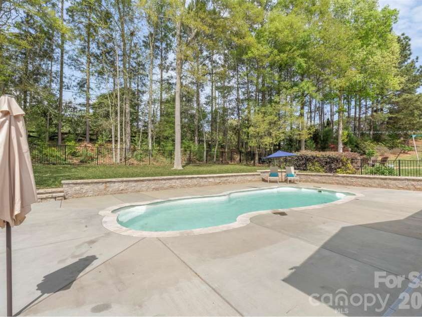975 Rock Forest Way, Fort Mill, SC 29707.  MLS# CAR4363438, YatesRealty ID 29992. 
