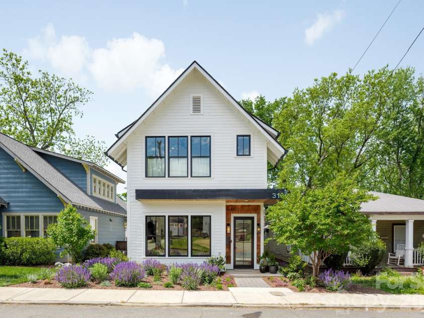 313 Solomon Street, Charlotte, NC 28216.  MLS# CAR4370384, YatesRealty ID 29993. 