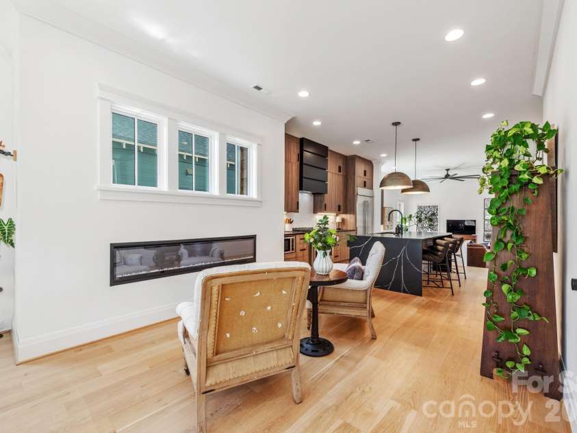313 Solomon Street, Charlotte, NC 28216.  MLS# CAR4370384, YatesRealty ID 29993. 