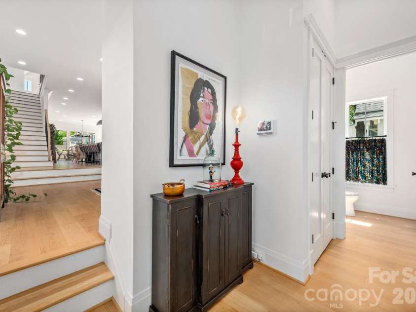 313 Solomon Street, Charlotte, NC 28216.  MLS# CAR4370384, YatesRealty ID 29993. 