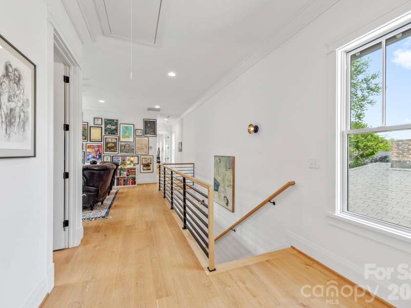 313 Solomon Street, Charlotte, NC 28216.  MLS# CAR4370384, YatesRealty ID 29993. 