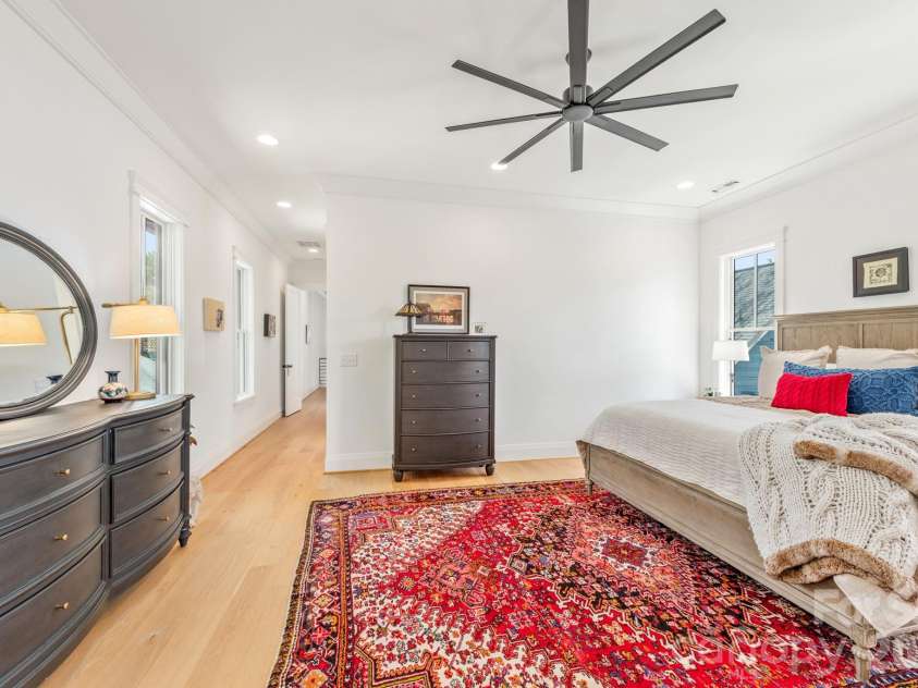 313 Solomon Street, Charlotte, NC 28216.  MLS# CAR4370384, YatesRealty ID 29993. 