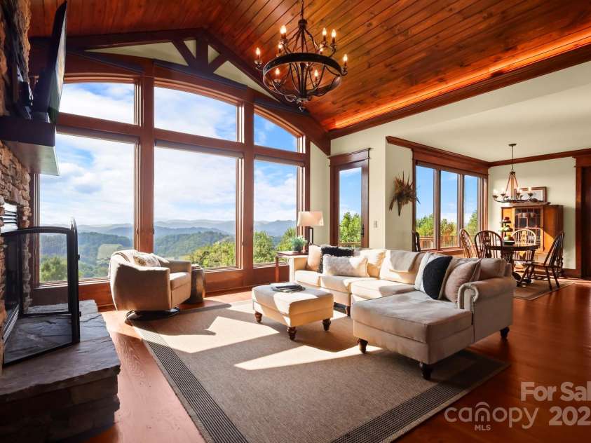 148 Shuck Pen Ridge Road, Vilas, NC 28692.  MLS# CAR4278643, YatesRealty ID 29994. 