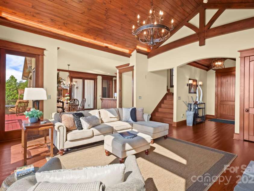 148 Shuck Pen Ridge Road, Vilas, NC 28692.  MLS# CAR4278643, YatesRealty ID 29994. 