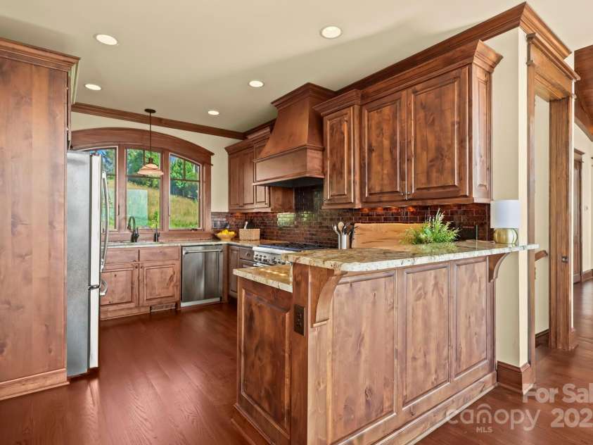 148 Shuck Pen Ridge Road, Vilas, NC 28692.  MLS# CAR4278643, YatesRealty ID 29994. 