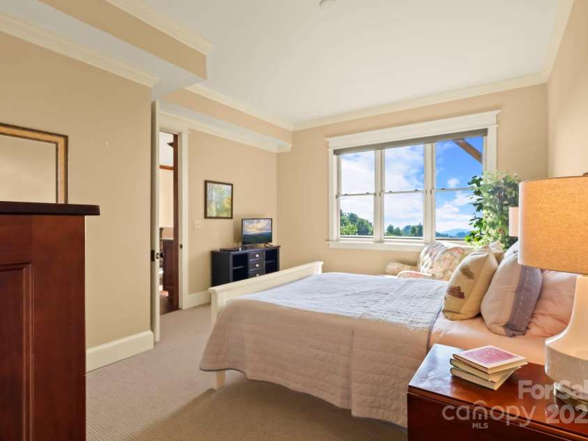 148 Shuck Pen Ridge Road, Vilas, NC 28692.  MLS# CAR4278643, YatesRealty ID 29994. 