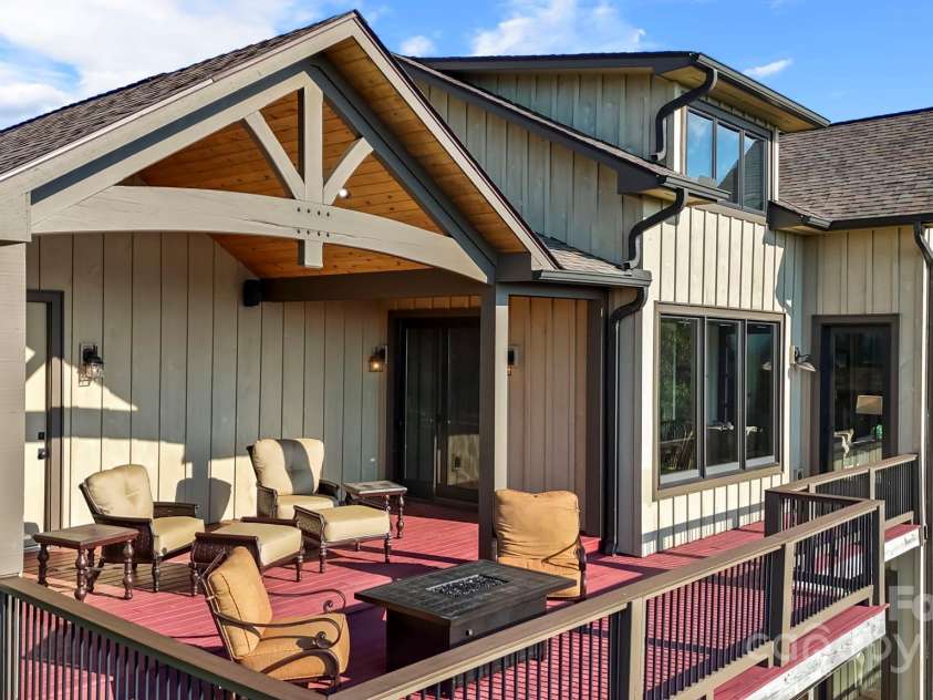 148 Shuck Pen Ridge Road, Vilas, NC 28692.  MLS# CAR4278643, YatesRealty ID 29994. 