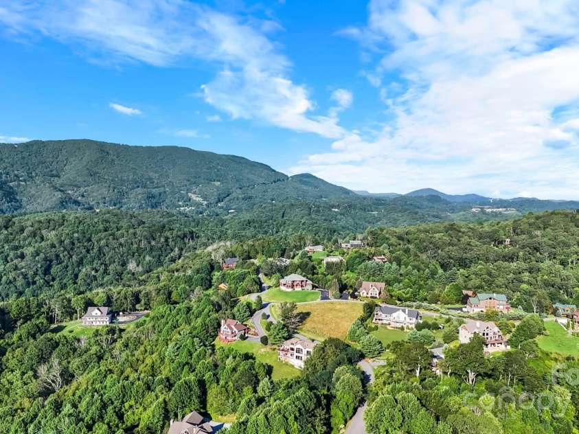 148 Shuck Pen Ridge Road, Vilas, NC 28692.  MLS# CAR4278643, YatesRealty ID 29994. 