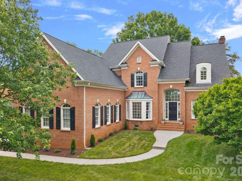16110 Covington Point Lane, Huntersville, NC 28078.  MLS# CAR4376661, YatesRealty ID 29995. 