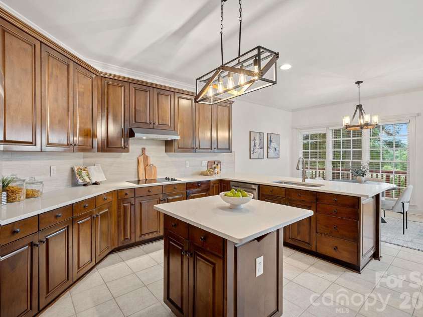 16110 Covington Point Lane, Huntersville, NC 28078.  MLS# CAR4376661, YatesRealty ID 29995. 