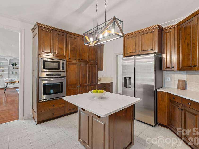 16110 Covington Point Lane, Huntersville, NC 28078.  MLS# CAR4376661, YatesRealty ID 29995. 