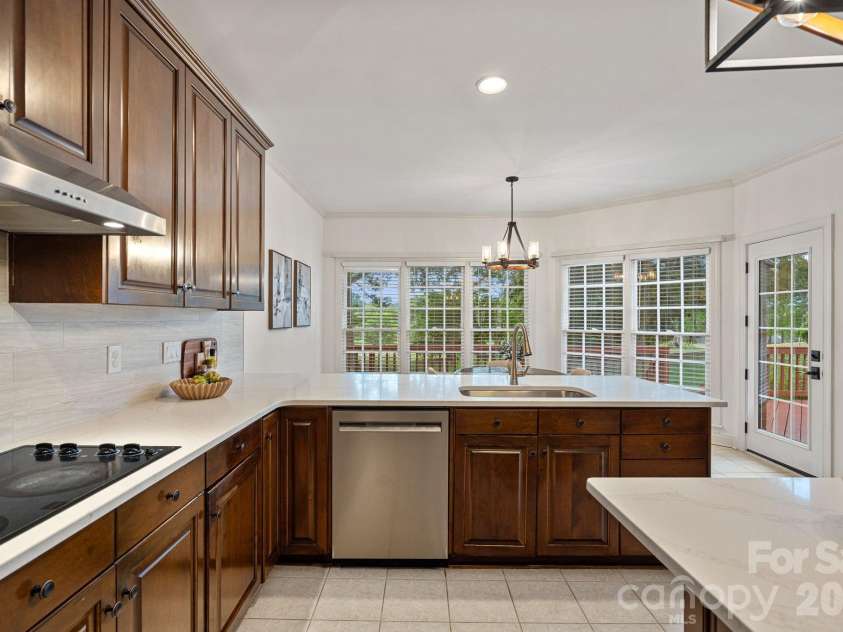 16110 Covington Point Lane, Huntersville, NC 28078.  MLS# CAR4376661, YatesRealty ID 29995. 