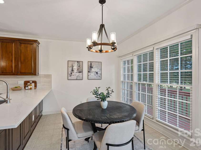 16110 Covington Point Lane, Huntersville, NC 28078.  MLS# CAR4376661, YatesRealty ID 29995. 