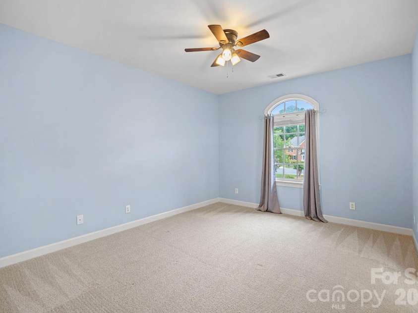 16110 Covington Point Lane, Huntersville, NC 28078.  MLS# CAR4376661, YatesRealty ID 29995. 