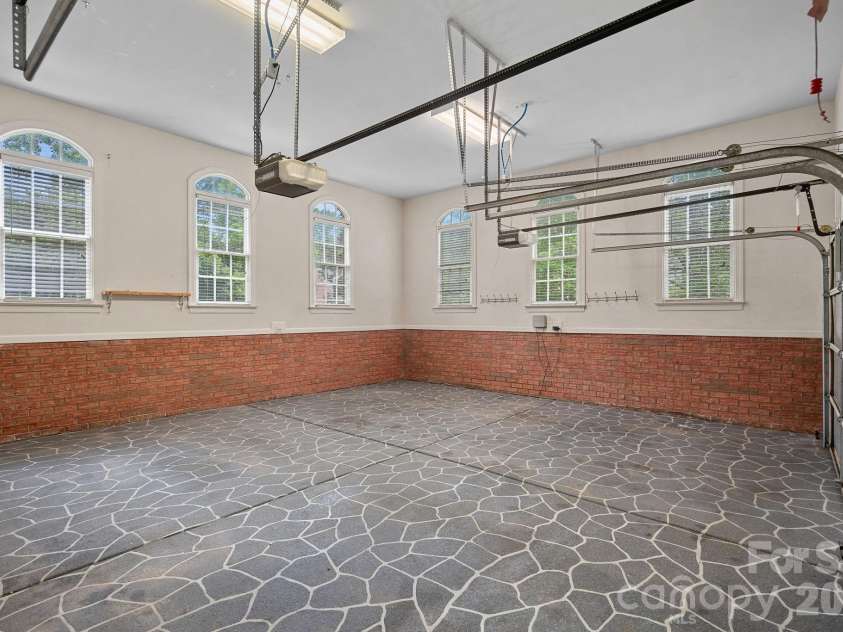 16110 Covington Point Lane, Huntersville, NC 28078.  MLS# CAR4376661, YatesRealty ID 29995. 