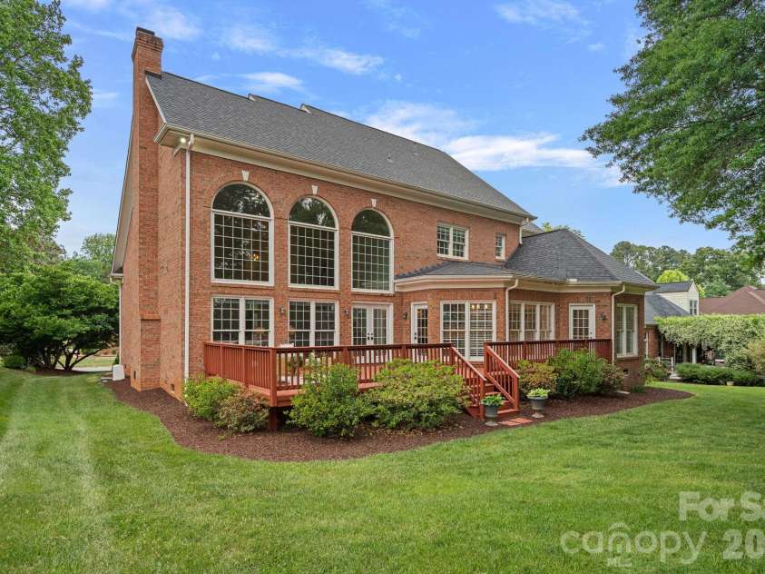 16110 Covington Point Lane, Huntersville, NC 28078.  MLS# CAR4376661, YatesRealty ID 29995. 