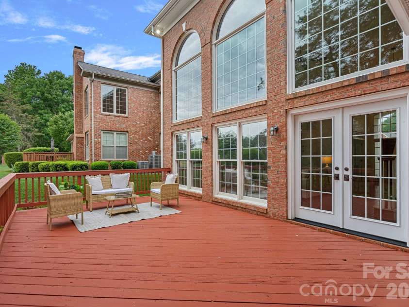 16110 Covington Point Lane, Huntersville, NC 28078.  MLS# CAR4376661, YatesRealty ID 29995. 