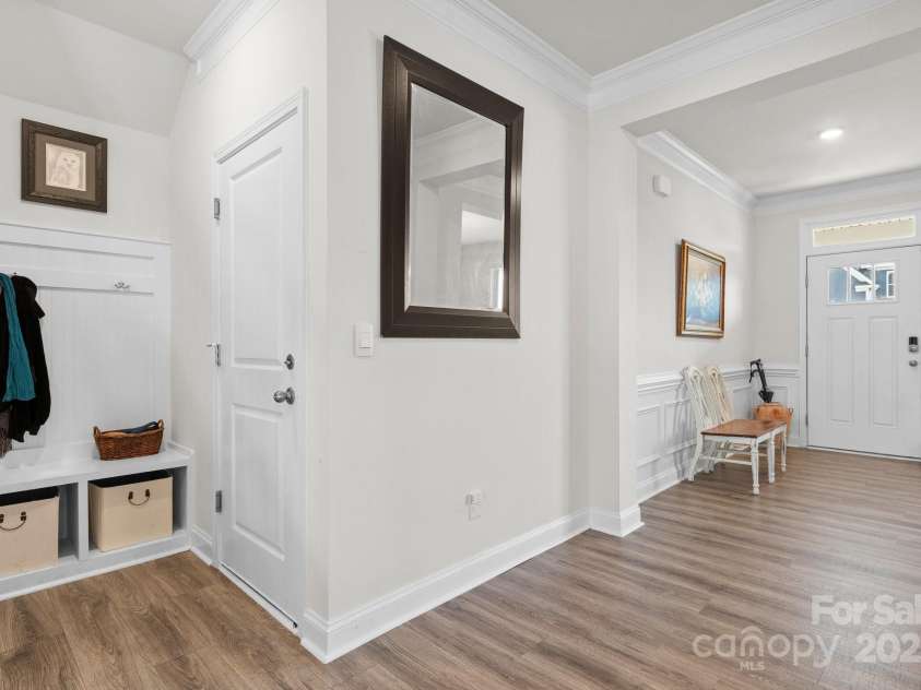 67 Thornberry Road, Hendersonville, NC 28792.  MLS# CAR4252983, YatesRealty ID 29995. 