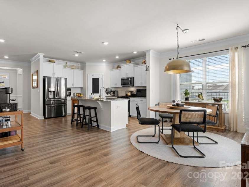 67 Thornberry Road, Hendersonville, NC 28792.  MLS# CAR4252983, YatesRealty ID 29995. 