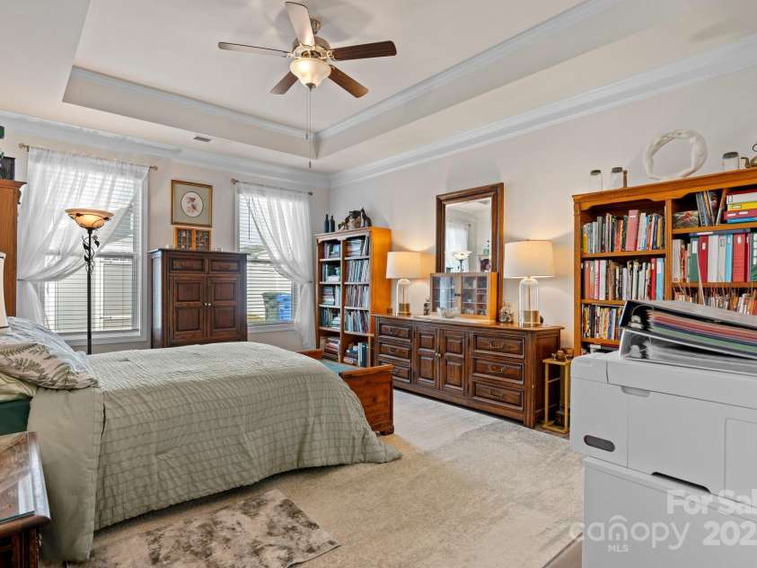 67 Thornberry Road, Hendersonville, NC 28792.  MLS# CAR4252983, YatesRealty ID 29995. 