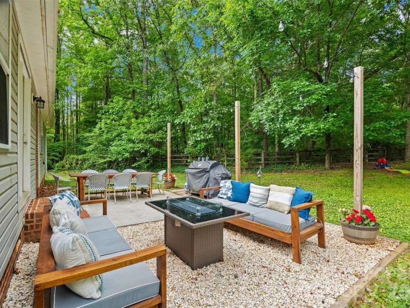5503 Mcwhorter Road, Waxhaw, NC 28173.  MLS# CAR4378908, YatesRealty ID 29996. 