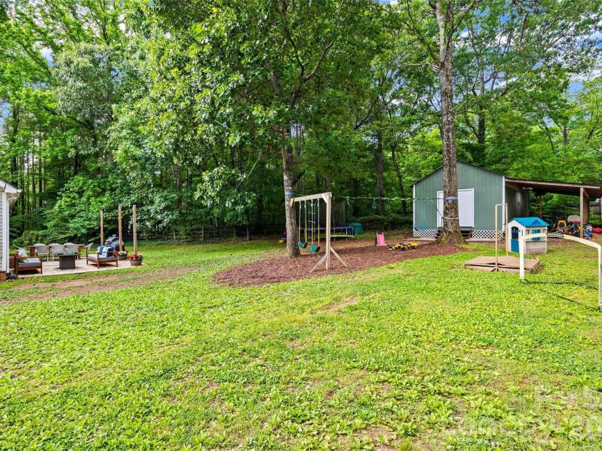 5503 Mcwhorter Road, Waxhaw, NC 28173.  MLS# CAR4378908, YatesRealty ID 29996. 