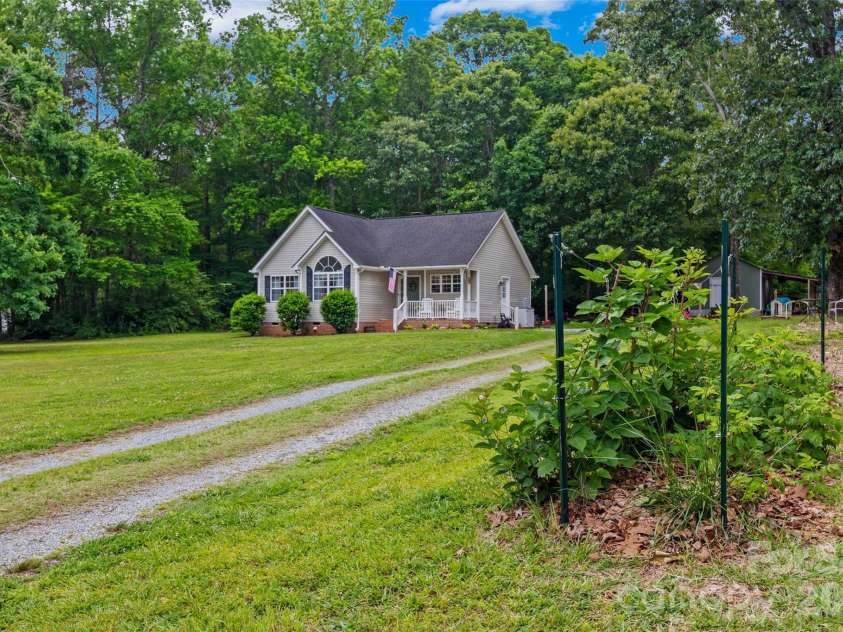 5503 Mcwhorter Road, Waxhaw, NC 28173.  MLS# CAR4378908, YatesRealty ID 29996. Pick your Blackberry and Raspberry