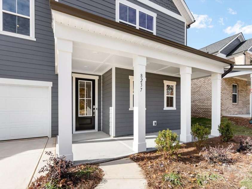 8237 Franklin Trail Street, Mint Hill, NC 28227.  MLS# CAR4331815, YatesRealty ID 29996. Inviting Front Entry.