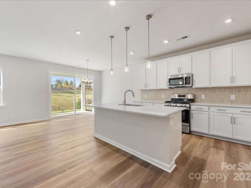 8237 Franklin Trail Street, Mint Hill, NC 28227.  MLS# CAR4331815, YatesRealty ID 29996. Inviting Kitchen Seamlessly Blended to the Rest of the Home.