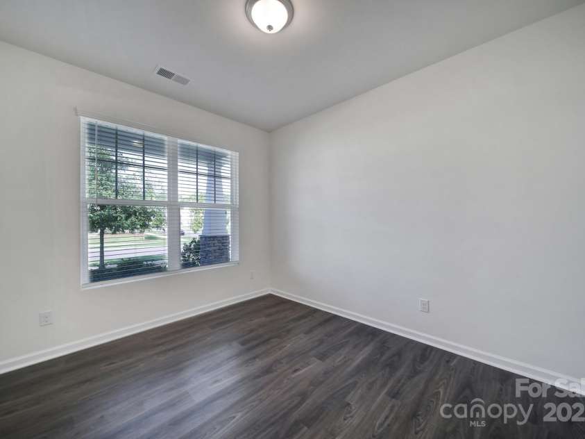 2036 Everly Drive, Charlotte, NC 28215.  MLS# CAR4286143, YatesRealty ID 29997. 
