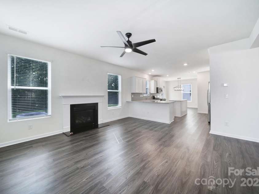 2036 Everly Drive, Charlotte, NC 28215.  MLS# CAR4286143, YatesRealty ID 29997. 