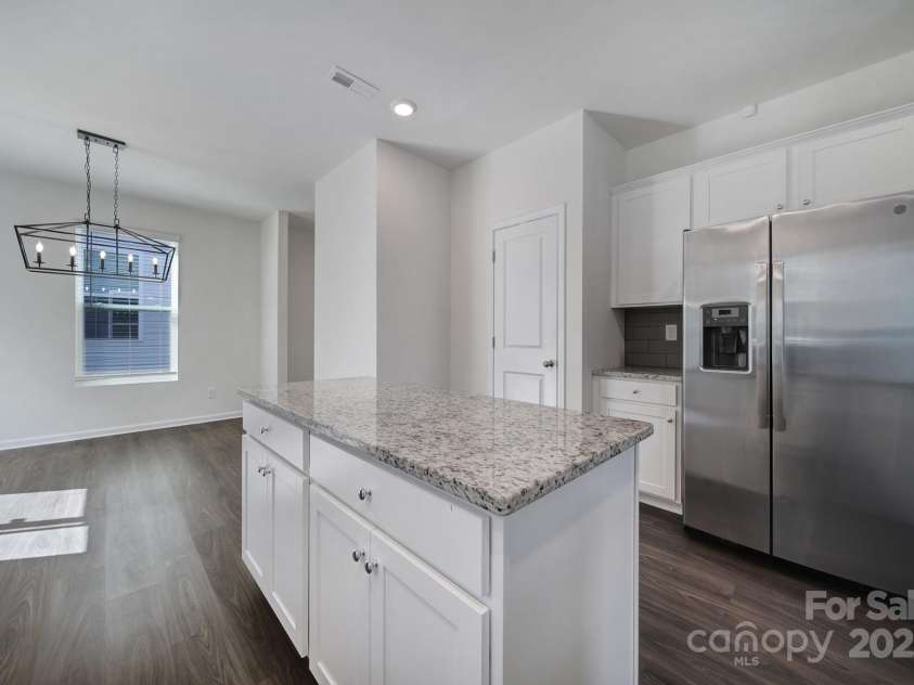 2036 Everly Drive, Charlotte, NC 28215.  MLS# CAR4286143, YatesRealty ID 29997. 