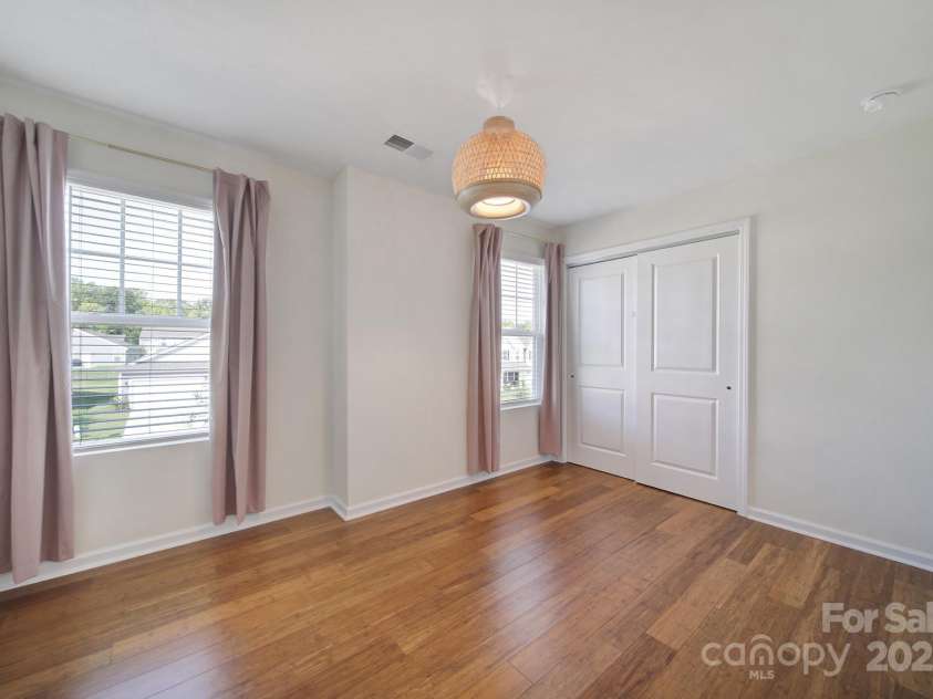 2036 Everly Drive, Charlotte, NC 28215.  MLS# CAR4286143, YatesRealty ID 29997. 