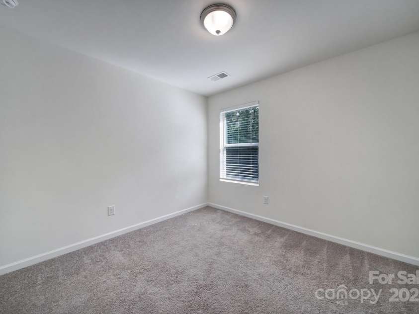 2036 Everly Drive, Charlotte, NC 28215.  MLS# CAR4286143, YatesRealty ID 29997. 