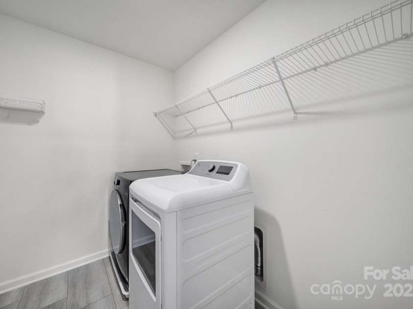 2036 Everly Drive, Charlotte, NC 28215.  MLS# CAR4286143, YatesRealty ID 29997. 