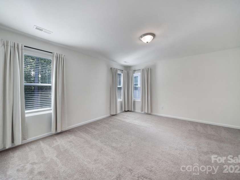 2036 Everly Drive, Charlotte, NC 28215.  MLS# CAR4286143, YatesRealty ID 29997. 