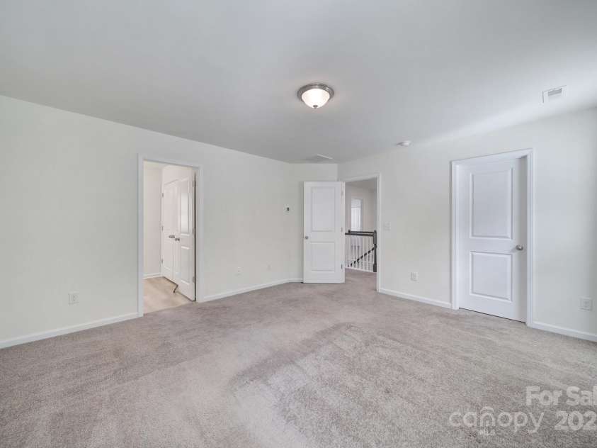 2036 Everly Drive, Charlotte, NC 28215.  MLS# CAR4286143, YatesRealty ID 29997. 