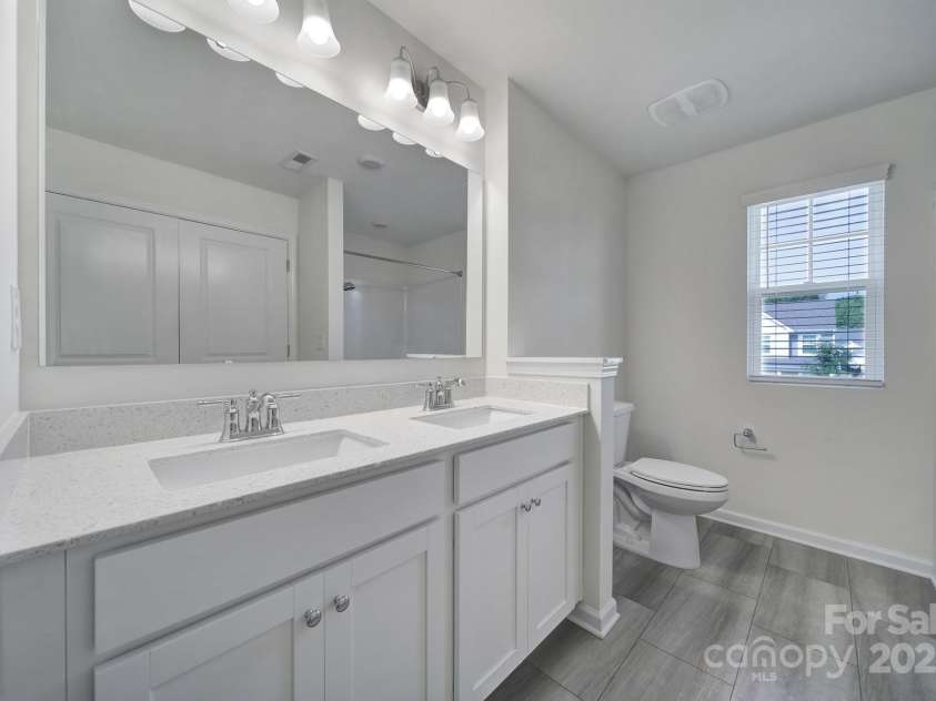 2036 Everly Drive, Charlotte, NC 28215.  MLS# CAR4286143, YatesRealty ID 29997. 