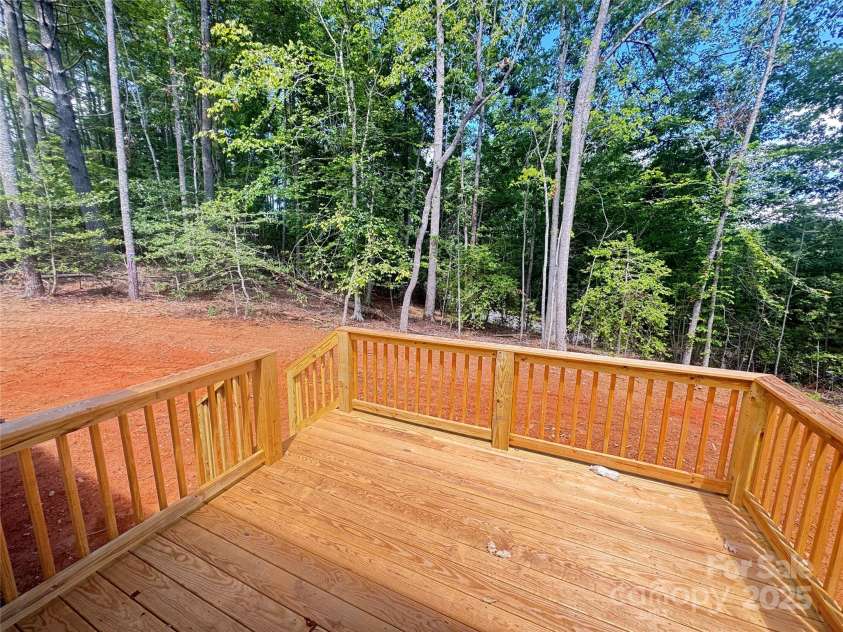 409 Scarlett Oak Court, Lenoir, NC 28645.  MLS# CAR4287445, YatesRealty ID 29998. 
