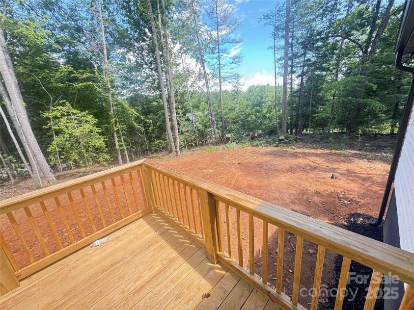 409 Scarlett Oak Court, Lenoir, NC 28645.  MLS# CAR4287445, YatesRealty ID 29998. 