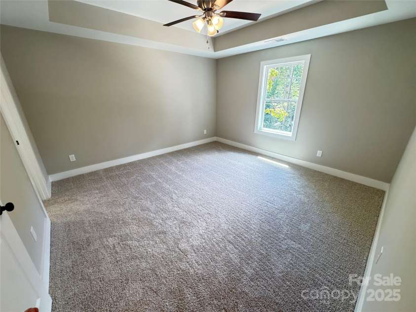 409 Scarlett Oak Court, Lenoir, NC 28645.  MLS# CAR4287445, YatesRealty ID 29998. 